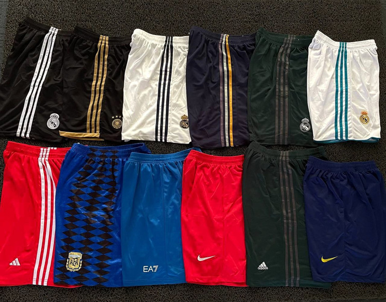 شورت فوووتبالی